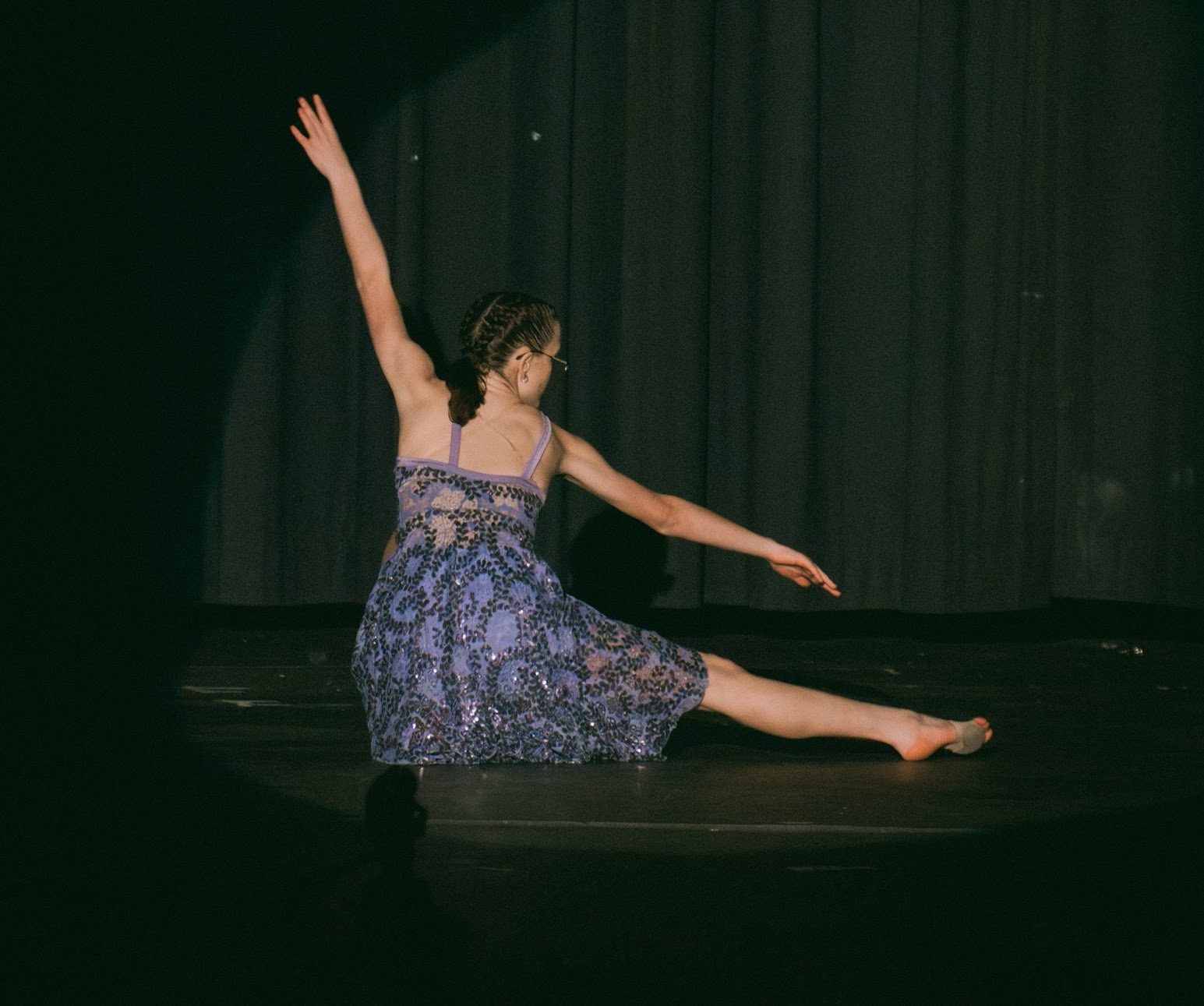 Caitlin Kelly performing her solo. Photo used with permission of Anna Porcella. 