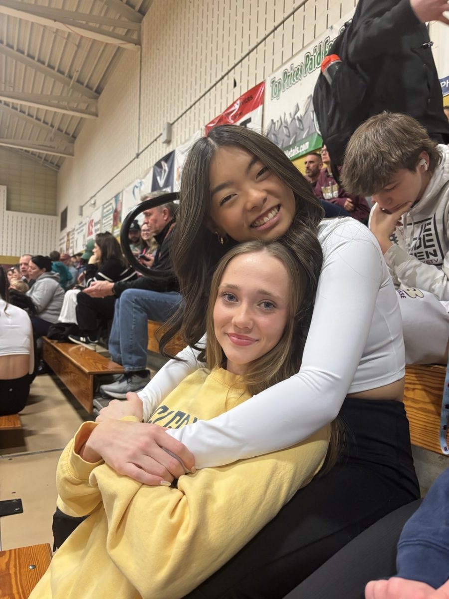 Phoebe Carpenter & Hannah Davis. Photo used with permission from Kelli Dick.